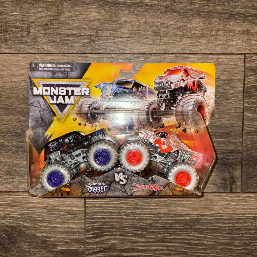 Monster Jam Grave Digger vs ThunderROARus Toy Truck Set